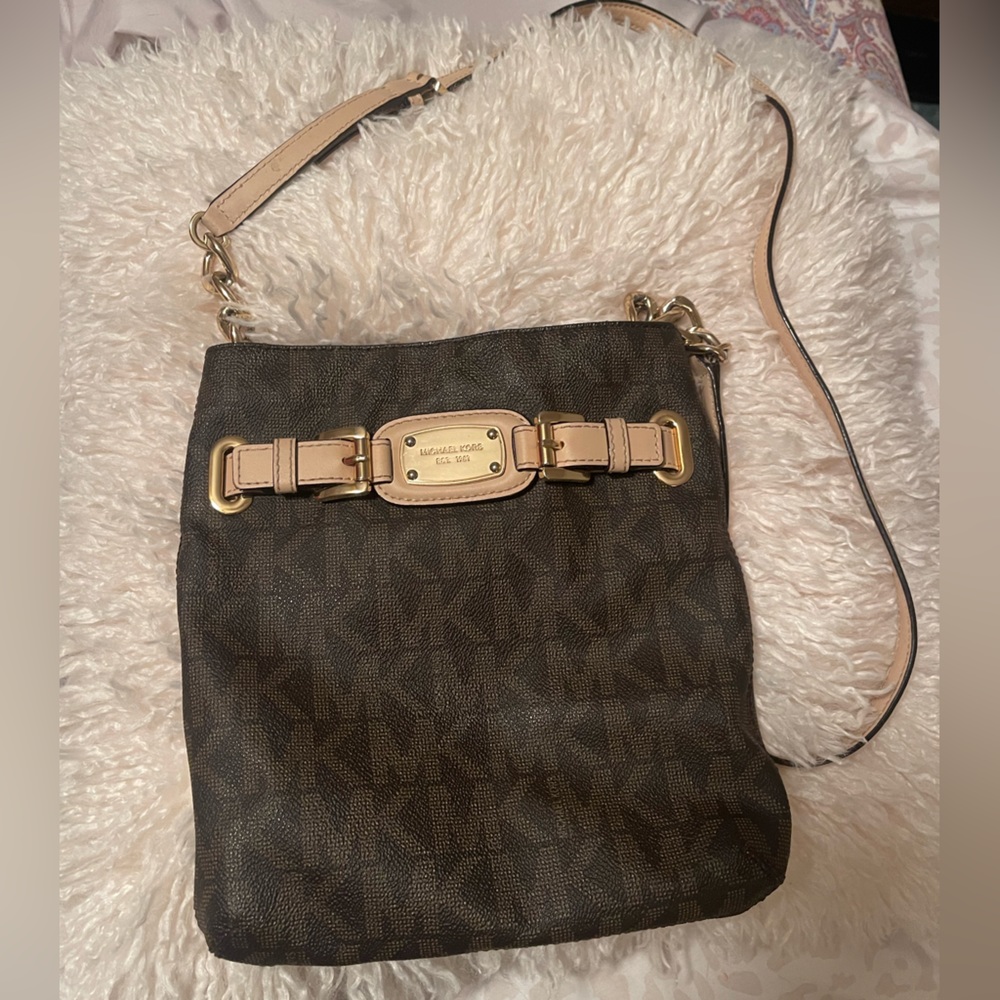 Michael Kors crossbody purse